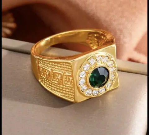 Anillo Esmeralda · Dorado